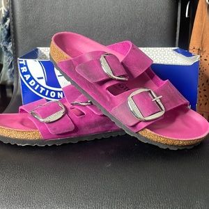 - Birkenstock Arizona Big Buckle Fuscia